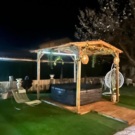 Charmant Studio A Uchaud Екстер'єр фото